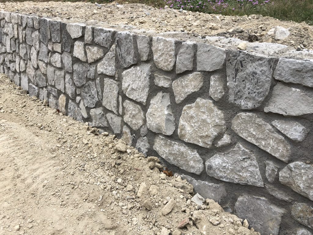 Retaining Wall Flag Stone